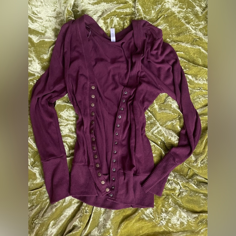 Twilight bells swan vampire blood red gold button cardigan jacket